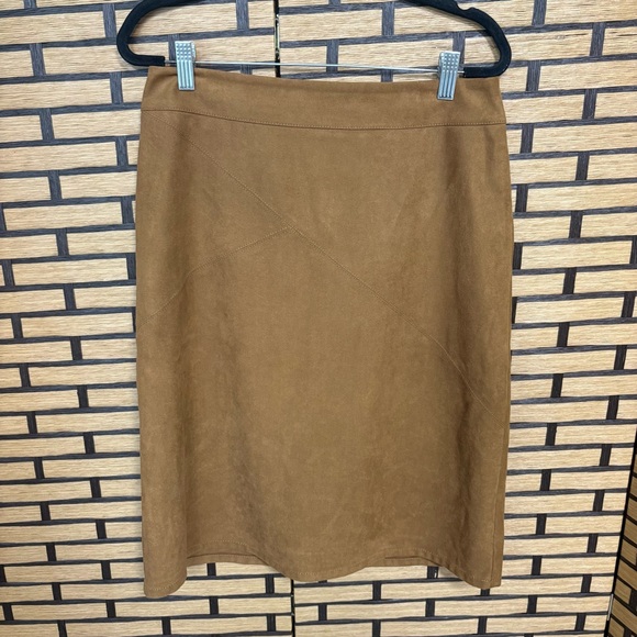 Chicos Brown Suede Skirt Size 0P‎ (4P) - Picture 1 of 6